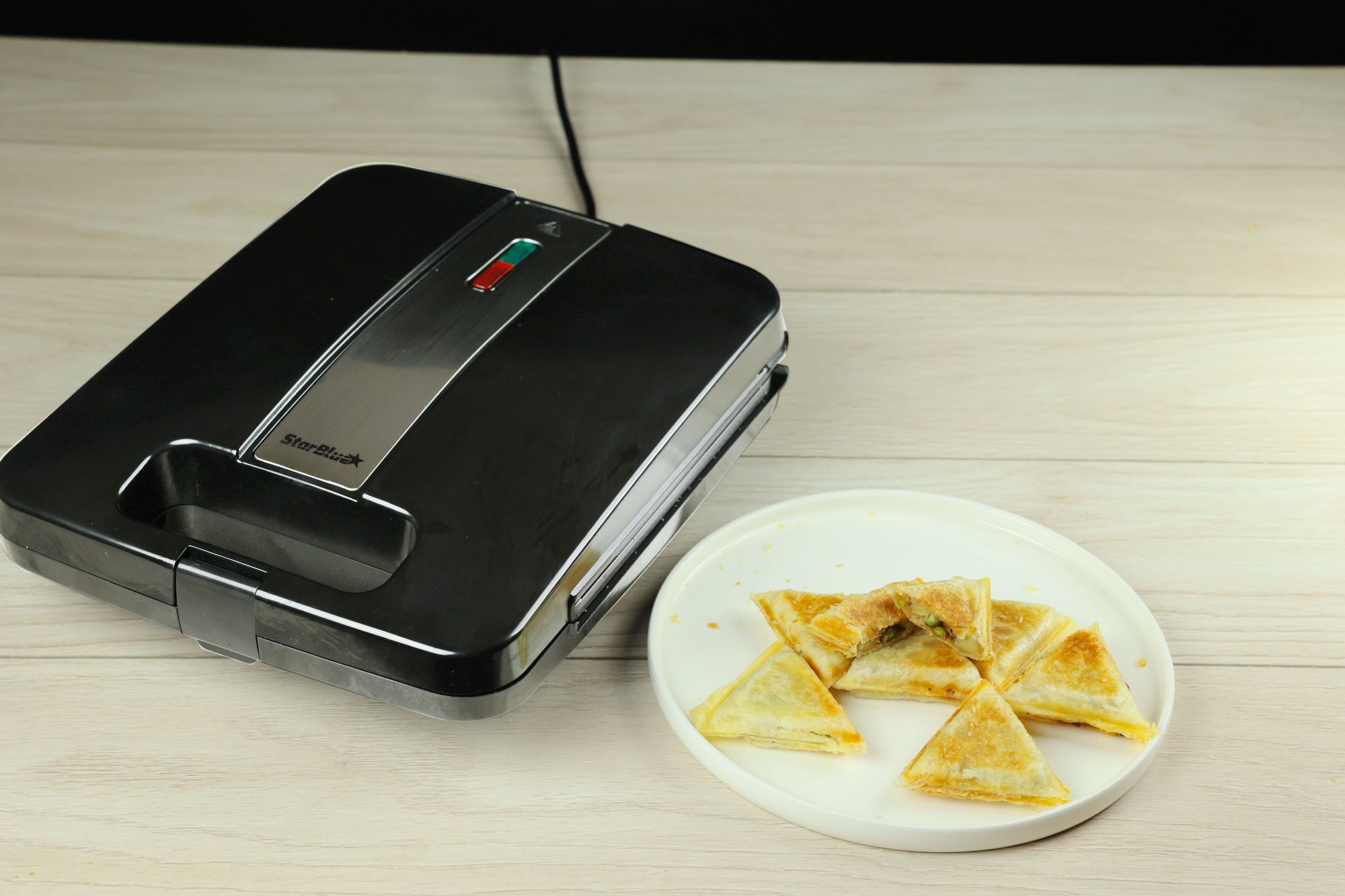 Samosa Maker by StarBlue with Free Recipe Ebook